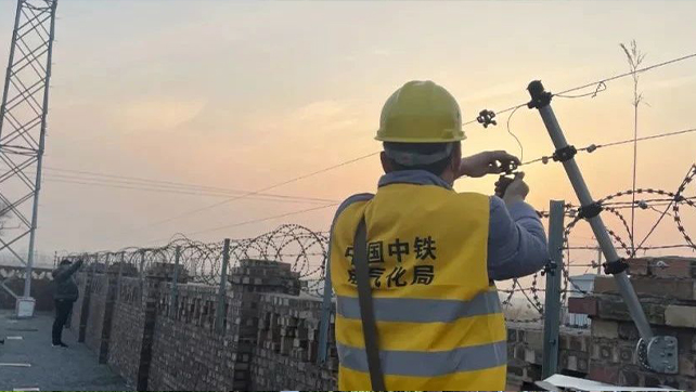 河北鐵路50多個變電站解鎖多種安裝方式！
