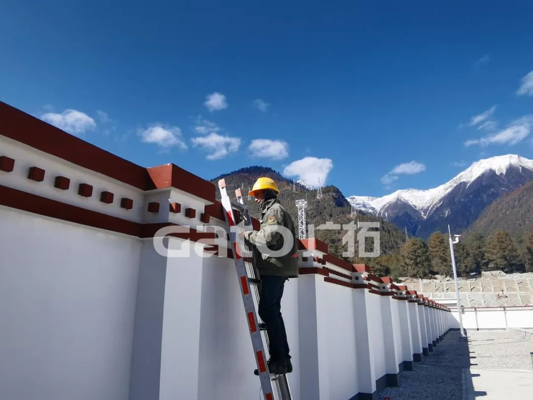 在海拔3700米高原裝電子圍欄是什么體驗？ 打卡西藏第一條電氣化鐵路(圖5)