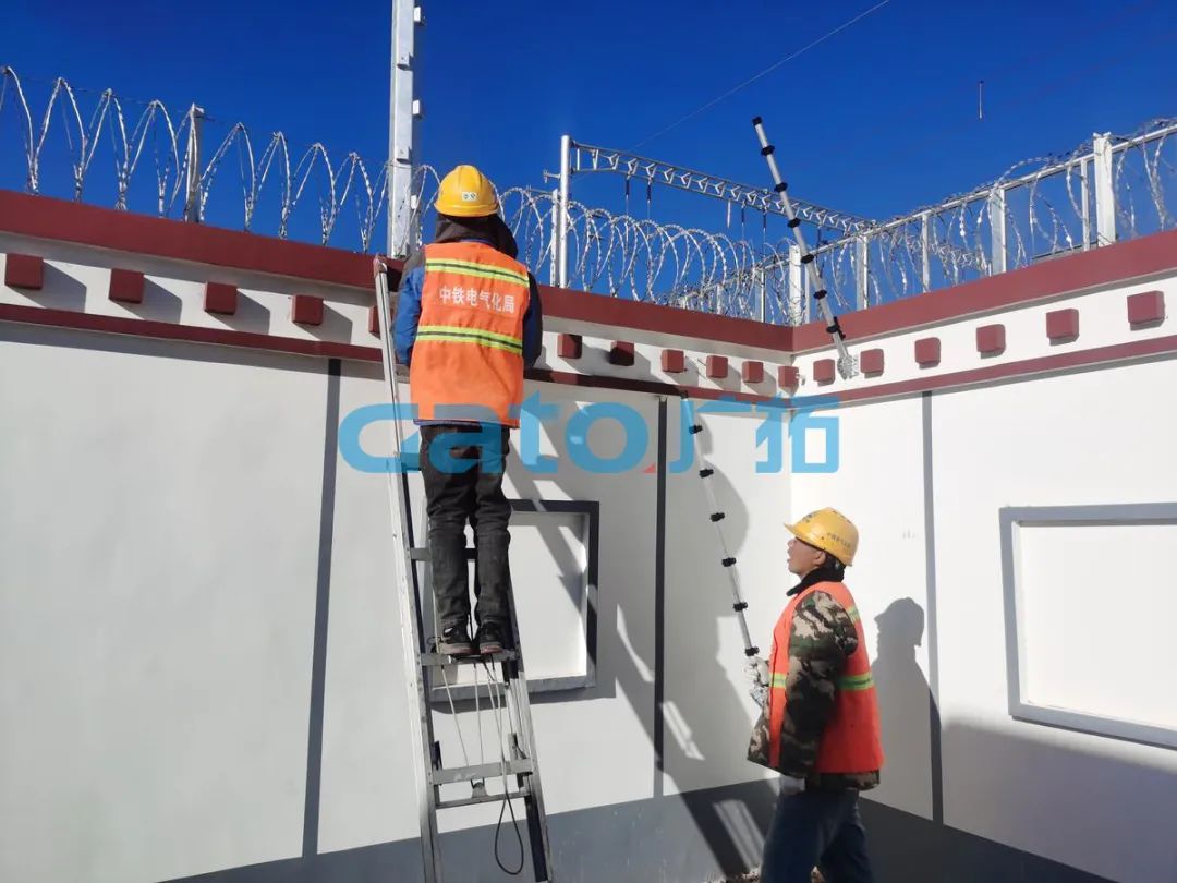 在海拔3700米高原裝電子圍欄是什么體驗？ 打卡西藏第一條電氣化鐵路(圖6)