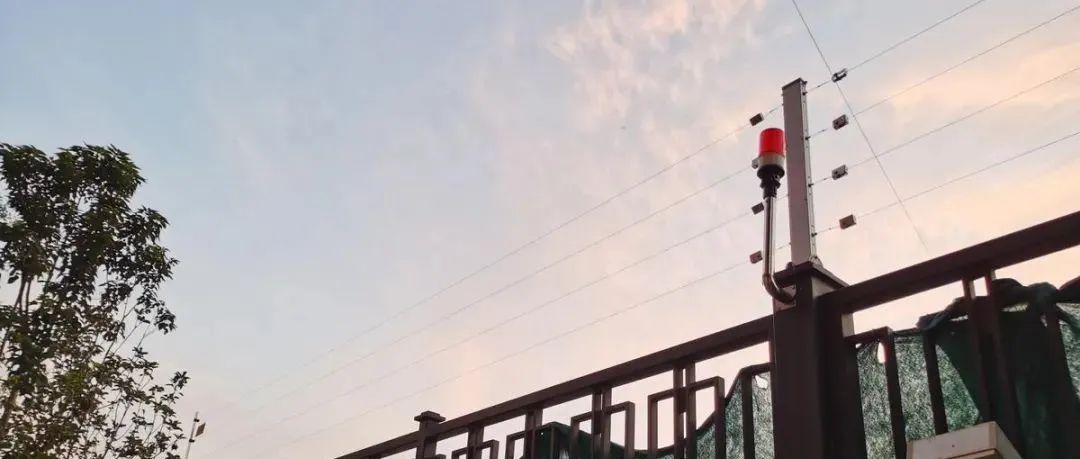 在海拔3700米高原裝電子圍欄是什么體驗？ 打卡西藏第一條電氣化鐵路(圖26)